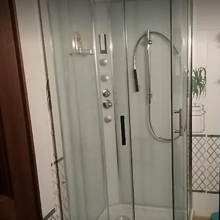 Spacieuse A Avec Piscine Et Villa
